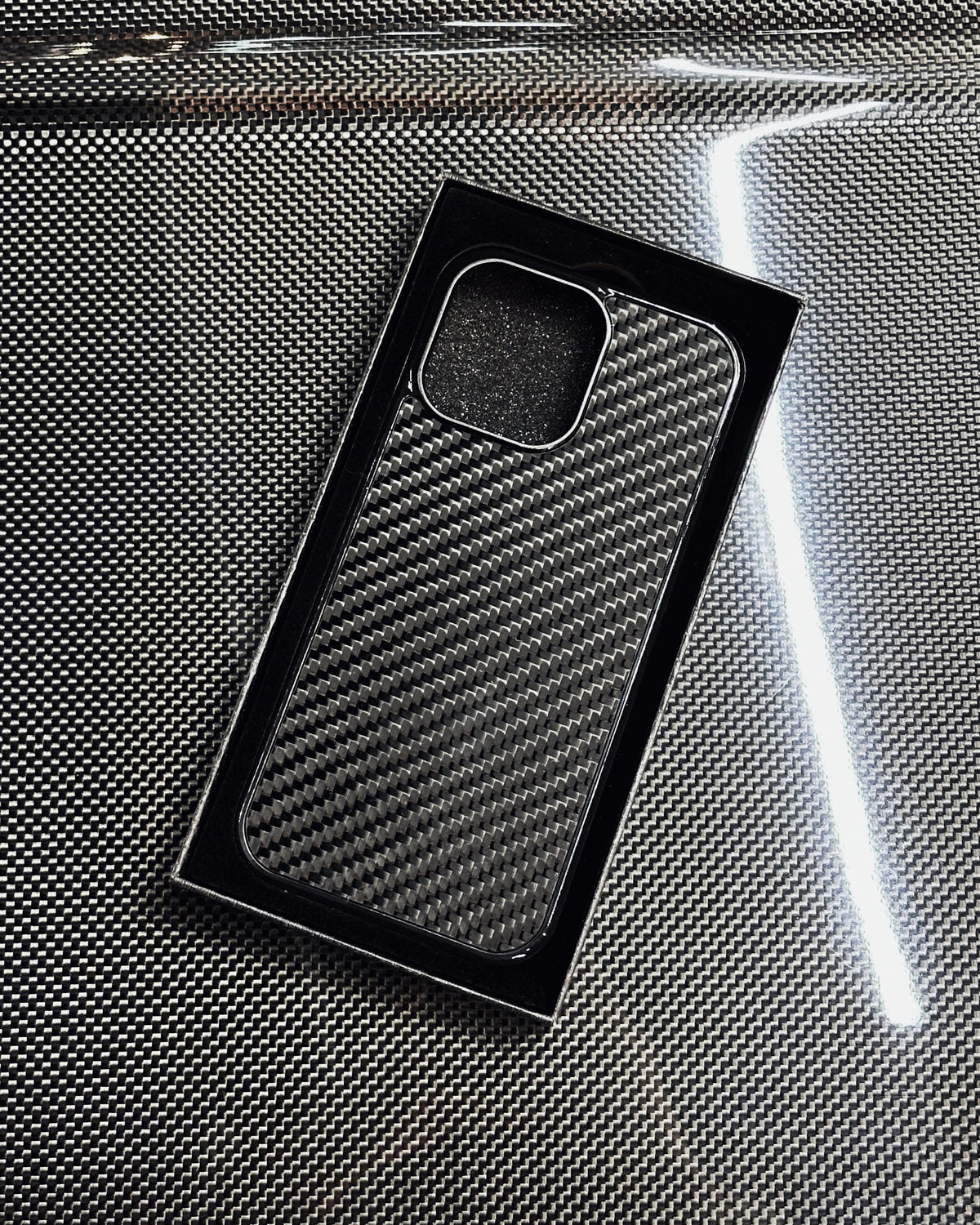 Case Fibra de Carbono iPhone Magsafe